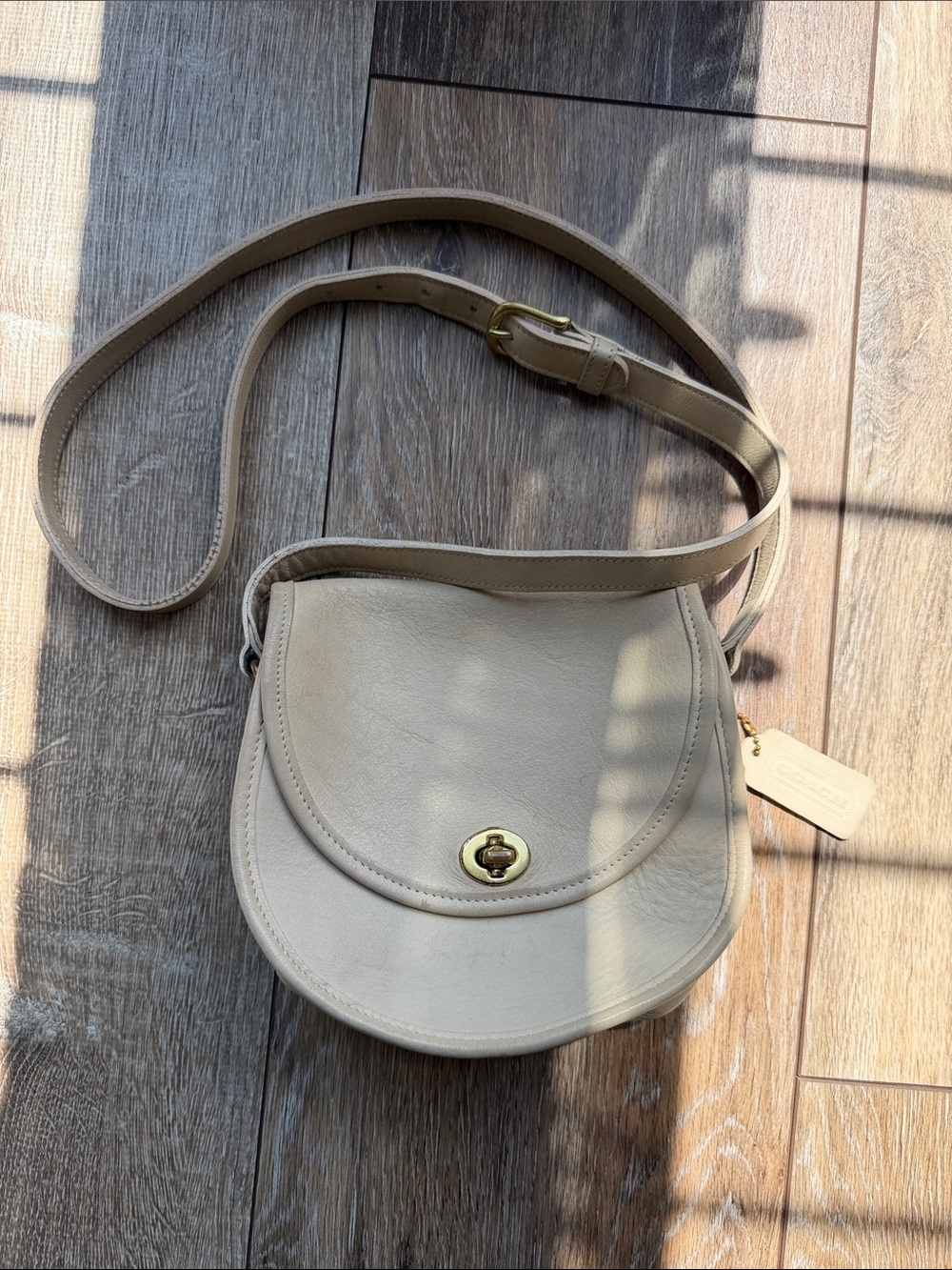 Vintage Coach Watson bag in color Bone 1996 - Picture 6 of 16